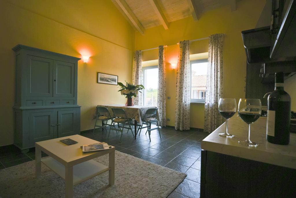 Casa Nalin Apartment La Morra Room photo
