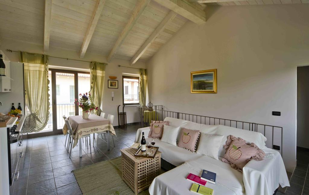 Casa Nalin Apartment La Morra Room photo